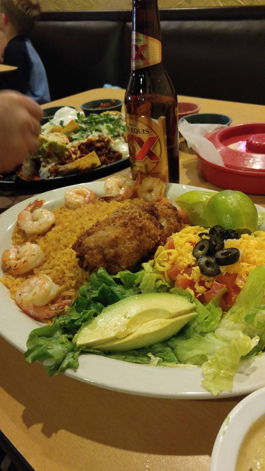 Carlitos Cafe | restaurant | 622 NW 32nd St, Newcastle, OK 73065, USA | 4053873500 OR +1 405-387-3500