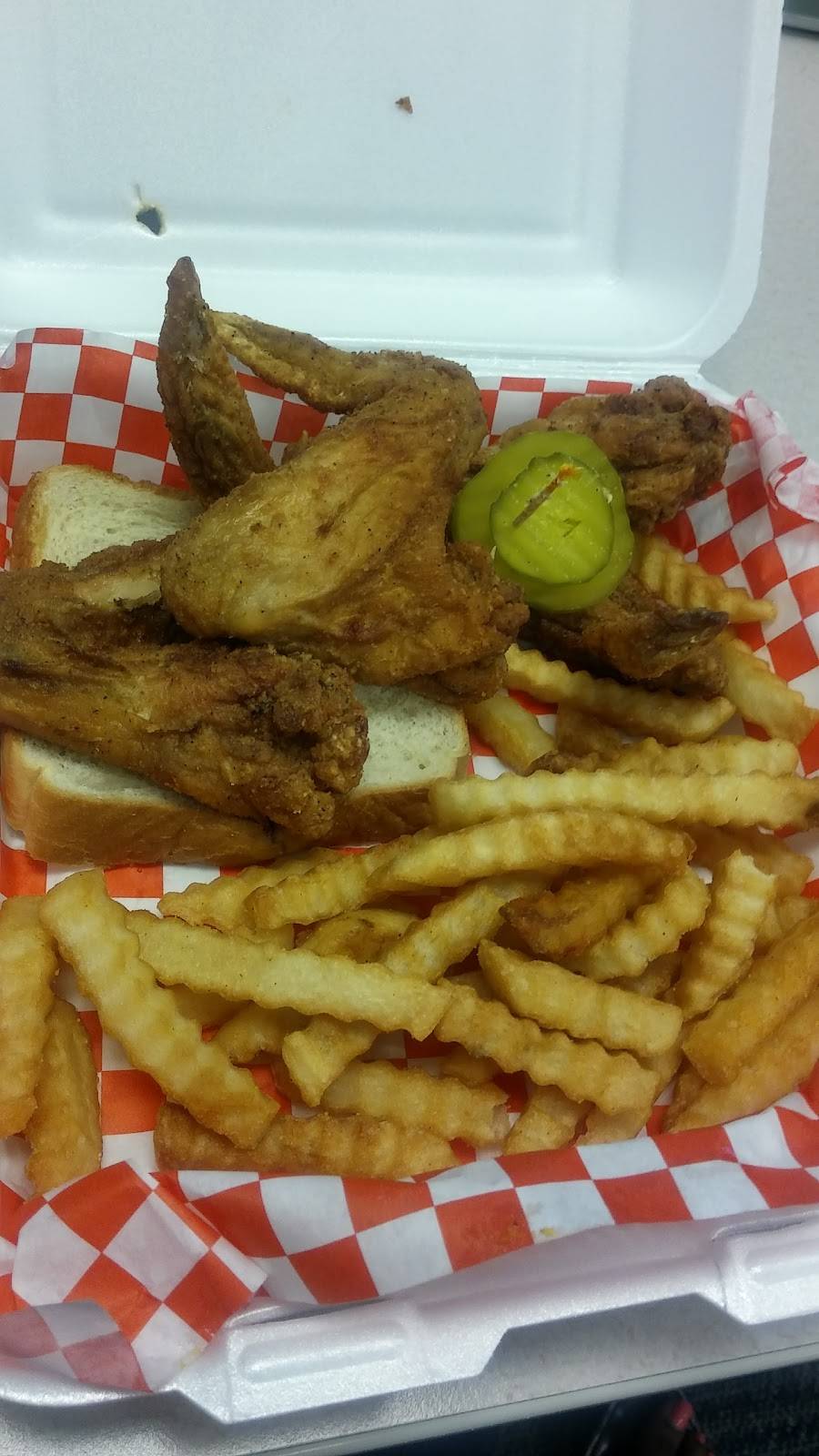 Helens Hot Chicken | restaurant | 8378, 413 E Round Grove Rd, Lewisville, TX 75067, USA | 9725375849 OR +1 972-537-5849