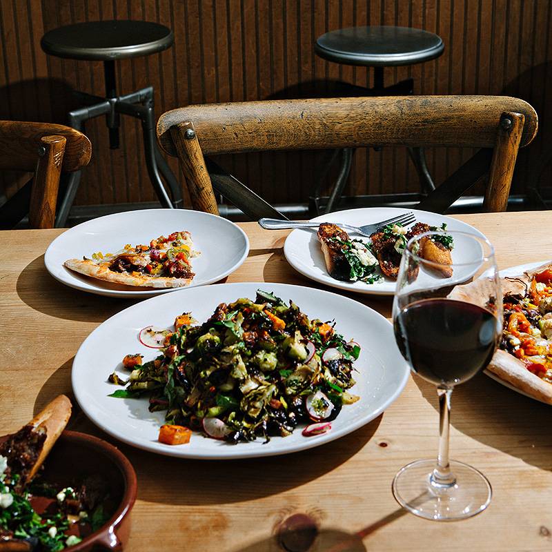 Napolese | restaurant | 30 S Meridian St, Indianapolis, IN 46204, USA | 3176350765 OR +1 317-635-0765