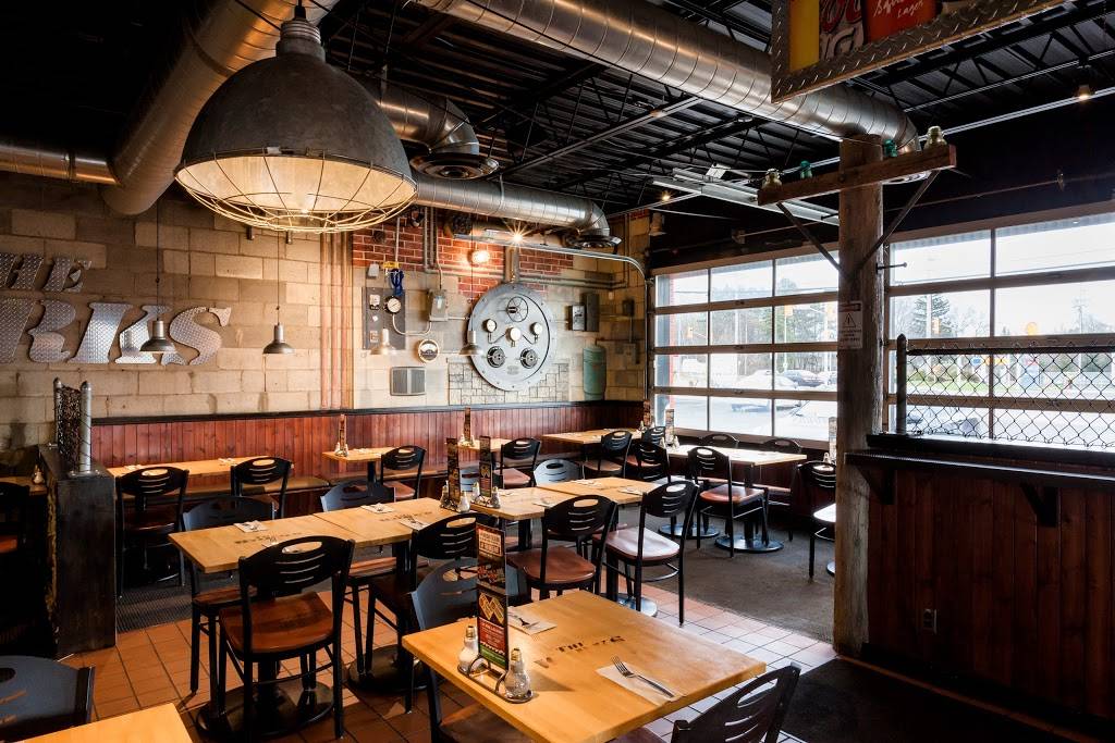 The Works Gourmet Burger Bistro | restaurant | 2525 Bank St, Ottawa, ON K1V 8R9, Canada | 6132470406 OR +1 613-247-0406