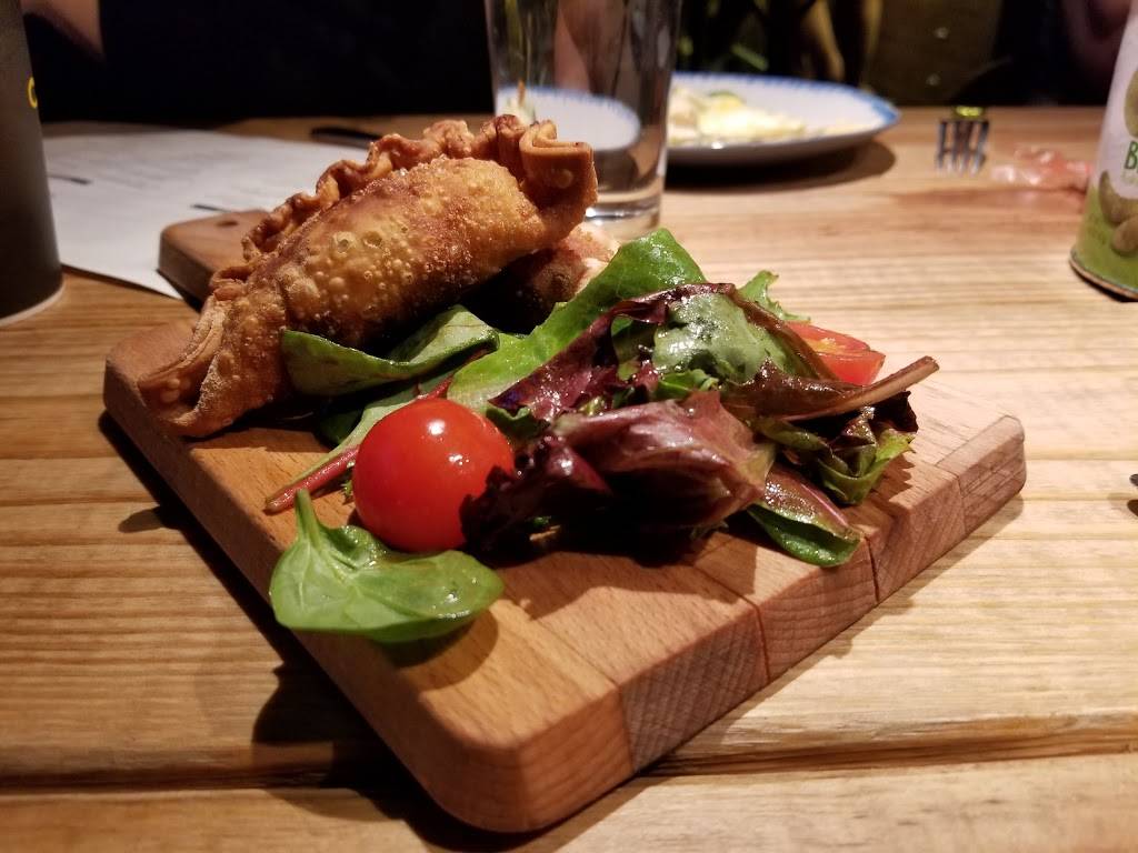 The Lounge by The Arketekt | restaurant | 1200 Brickell Bay Dr #107, Miami, FL 33131, USA | 7864826989 OR +1 786-482-6989