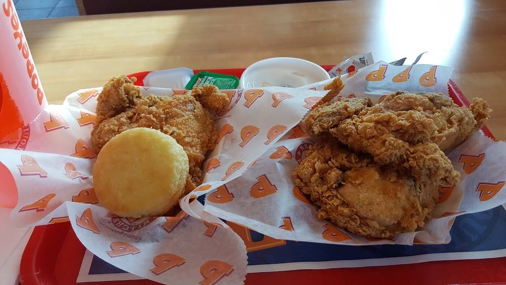 Popeyes Louisiana Kitchen | restaurant | 8950 N Central Ave, Phoenix, AZ 85020, USA | 6023312434 OR +1 602-331-2434