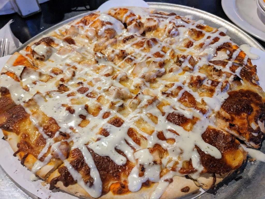 Mattinglys Sports Bar & Grill | restaurant | 1048 Wolfrum Rd, Weldon Spring, MO 63304, USA | 6364776686 OR +1 636-477-6686