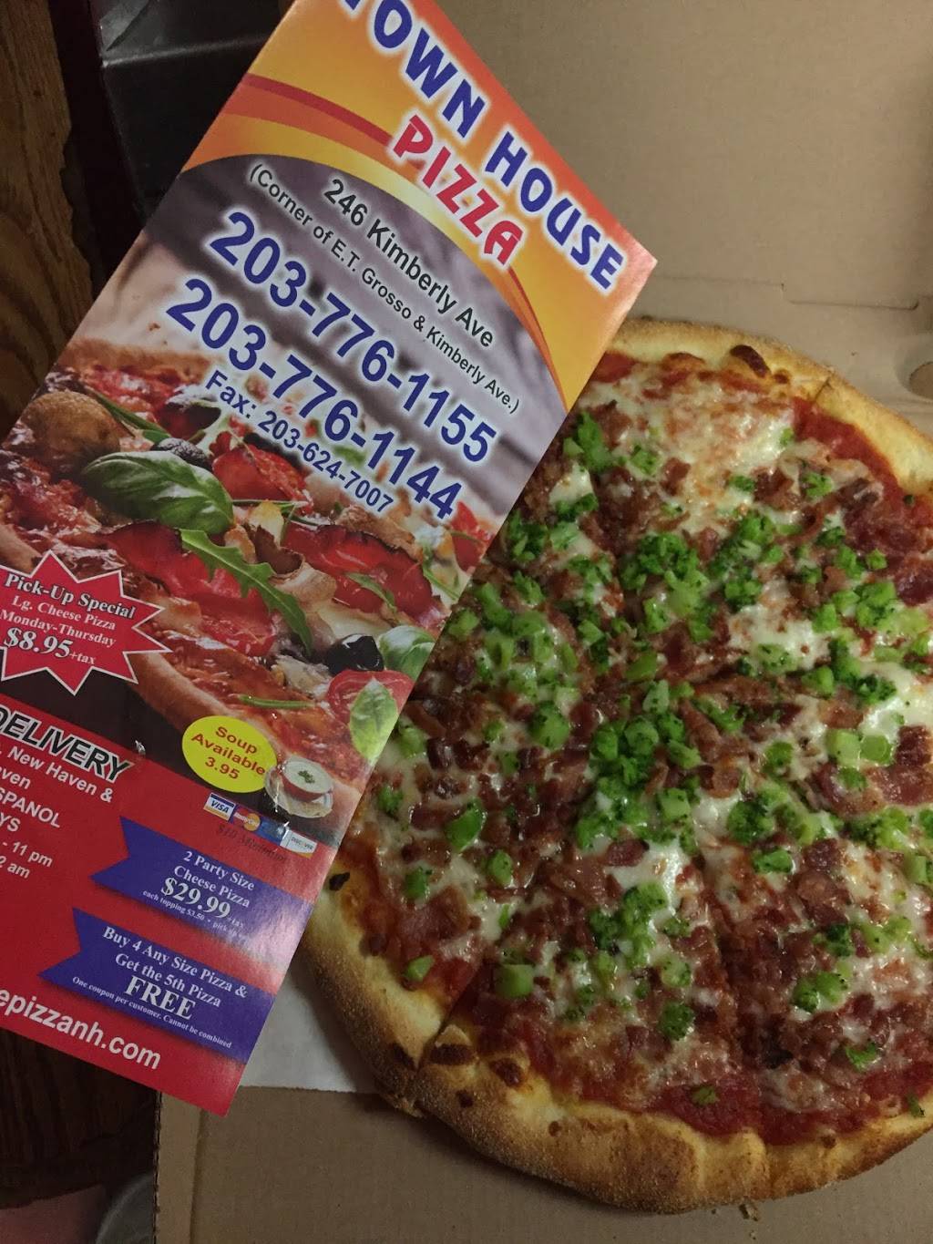 Town House Pizza | meal delivery | 246 Kimberly Ave, New Haven, CT 06519, USA | 2037761155 OR +1 203-776-1155