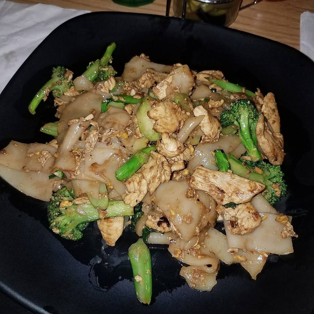 Benjarong Thai Restaurant | restaurant | 2138 S Mannheim Rd, Westchester, IL 60154, USA | 7084090339 OR +1 708-409-0339