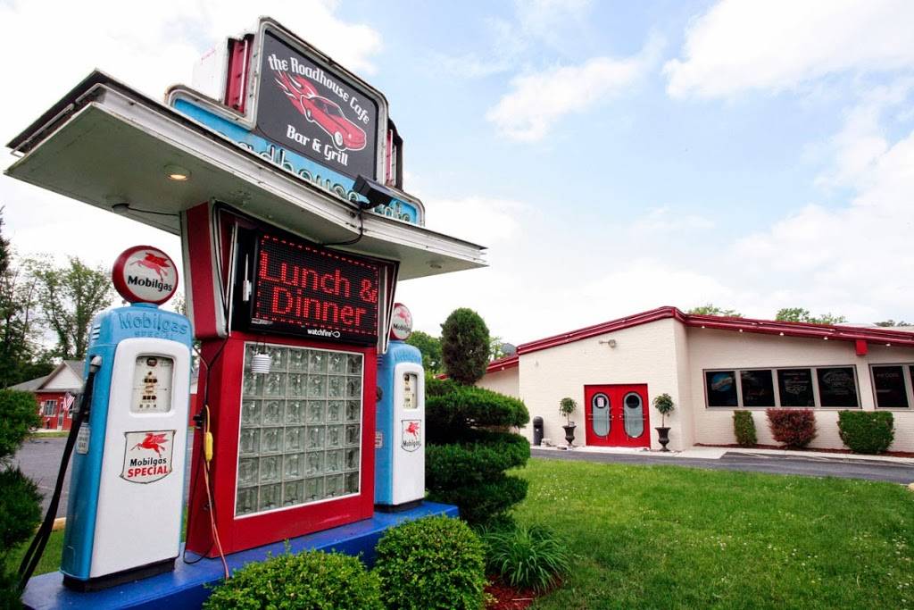 Roadhouse Cafe Bar & Grill | restaurant | 1031 Eisenhower Blvd, Harrisburg, PA 17111, USA | 7179399915 OR +1 717-939-9915