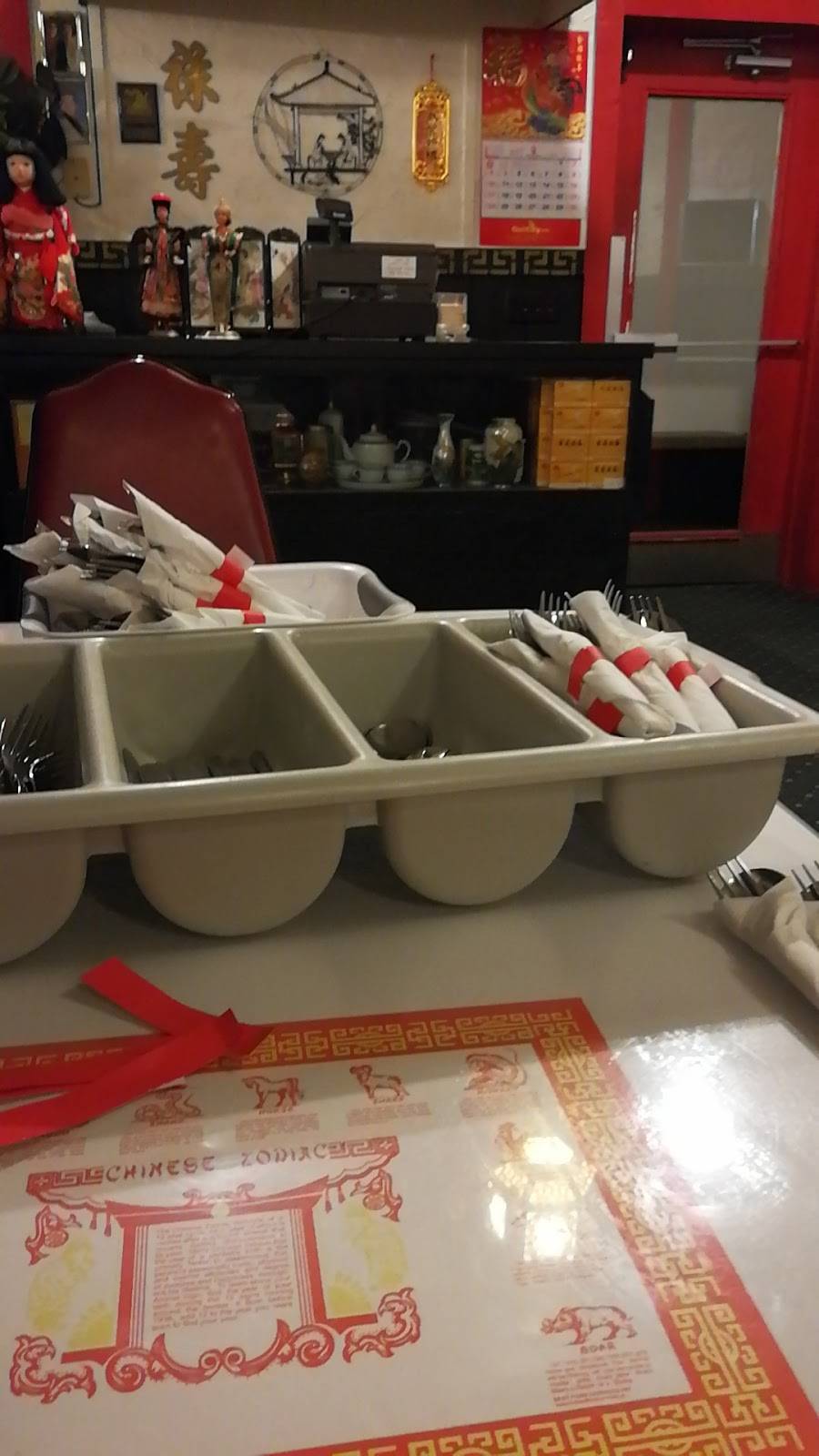 Chens Chinese & Thai | restaurant | 212 E Colby St, Whitehall, MI 49461, USA | 2318936138 OR +1 231-893-6138