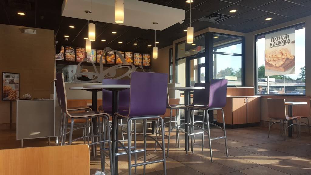 Taco Bell | meal takeaway | 118 West St, Ware, MA 01082, USA | 4139674898 OR +1 413-967-4898