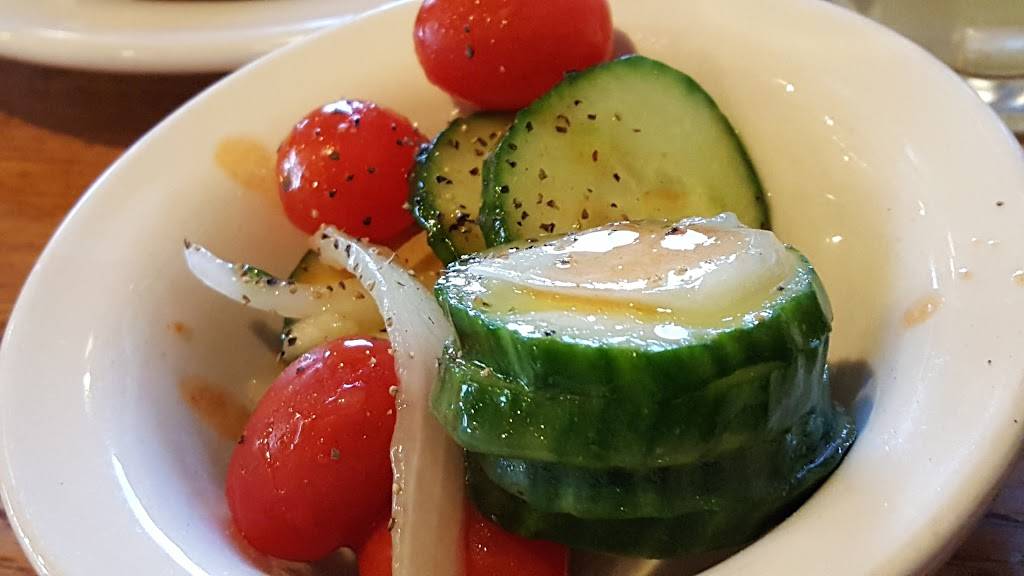 Cracker Barrel Old Country Store | restaurant | 2346 Shallowford Village Dr, Chattanooga, TN 37421, USA | 4238920977 OR +1 423-892-0977