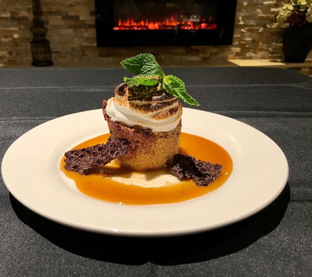 The Metropolitan Restaurant & Bar | restaurant | 3 Pratt Blvd, Glen Cove, NY 11542, USA | 5168064111 OR +1 516-806-4111