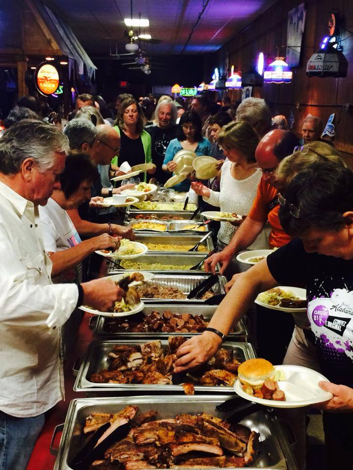 Moes Original BBQ | restaurant | 5005 Peachtree Pkwy #810, Peachtree Corners, GA 30092, USA | 7706962631 OR +1 770-696-2631