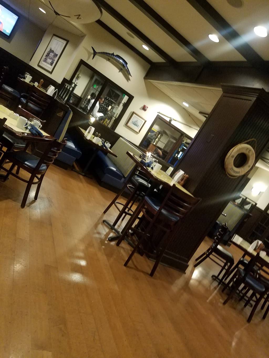 Ports Of Call | restaurant | 7001, 210 Holiday Ct, Annapolis, MD 21401, USA | 4102243150 OR +1 410-224-3150