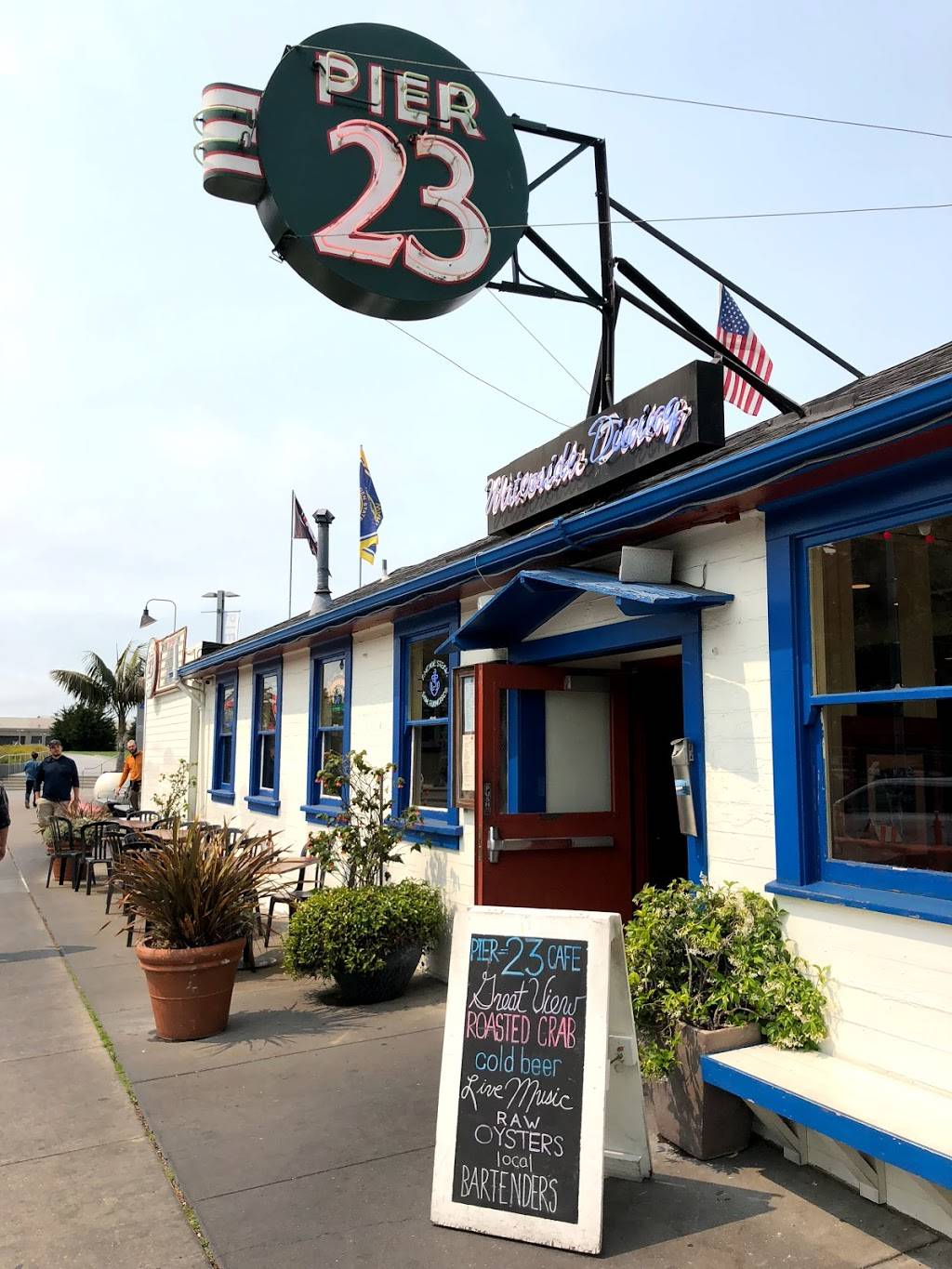 Pier 23 Cafe | restaurant | Pier 23 The Embarcadero, San Francisco, CA 94111, USA | 4153625125 OR +1 415-362-5125