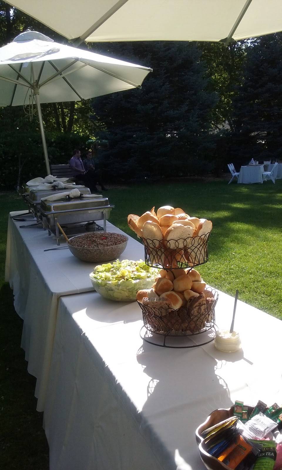 Old Mountain Inn | restaurant | 13132 CA-9, Boulder Creek, CA 95006, USA | 8313382211 OR +1 831-338-2211