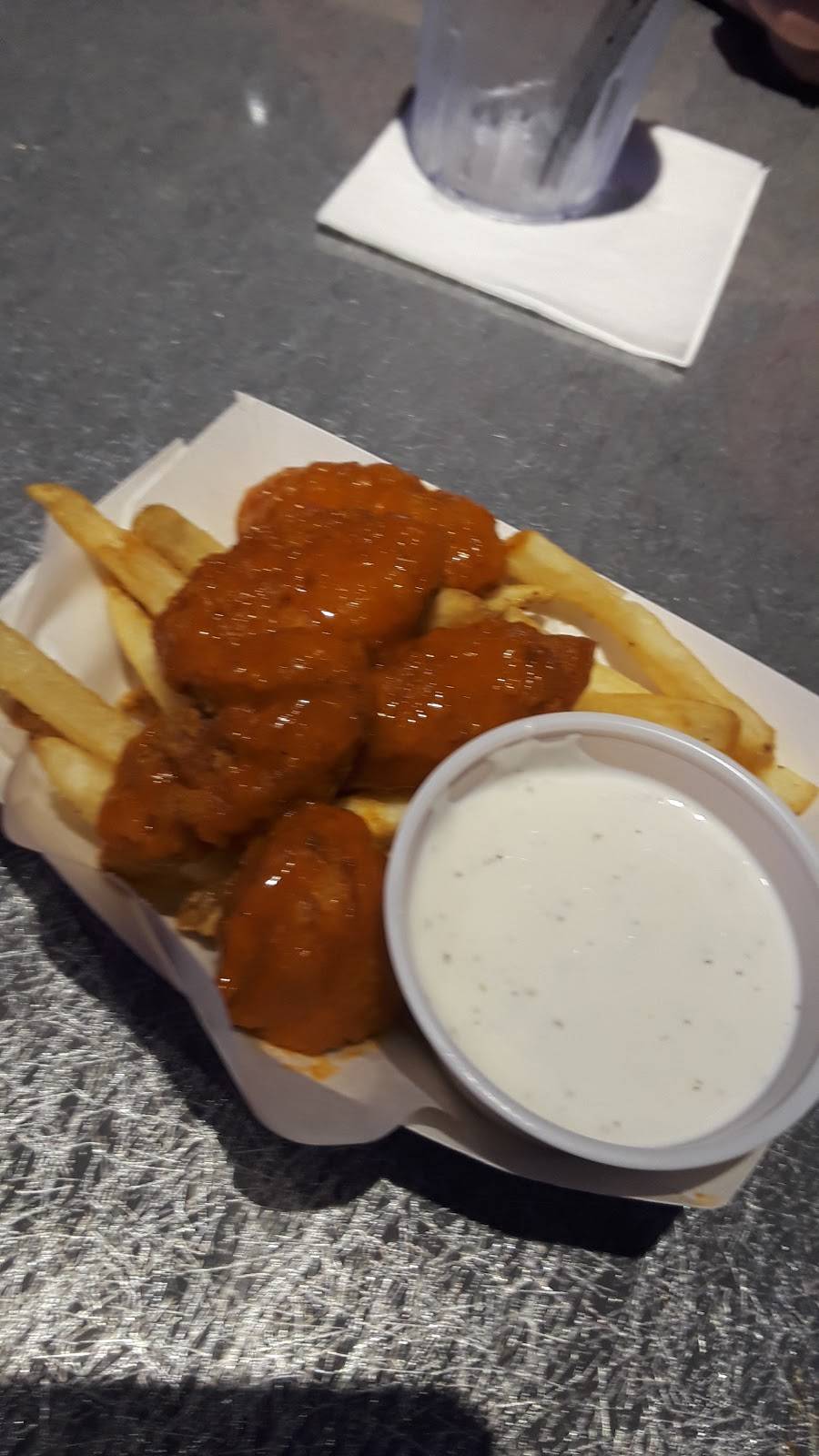 Dave & Busters | restaurant | 1507 Cornerstone Blvd, Daytona Beach, FL 32114, USA | 3868883650 OR +1 386-888-3650