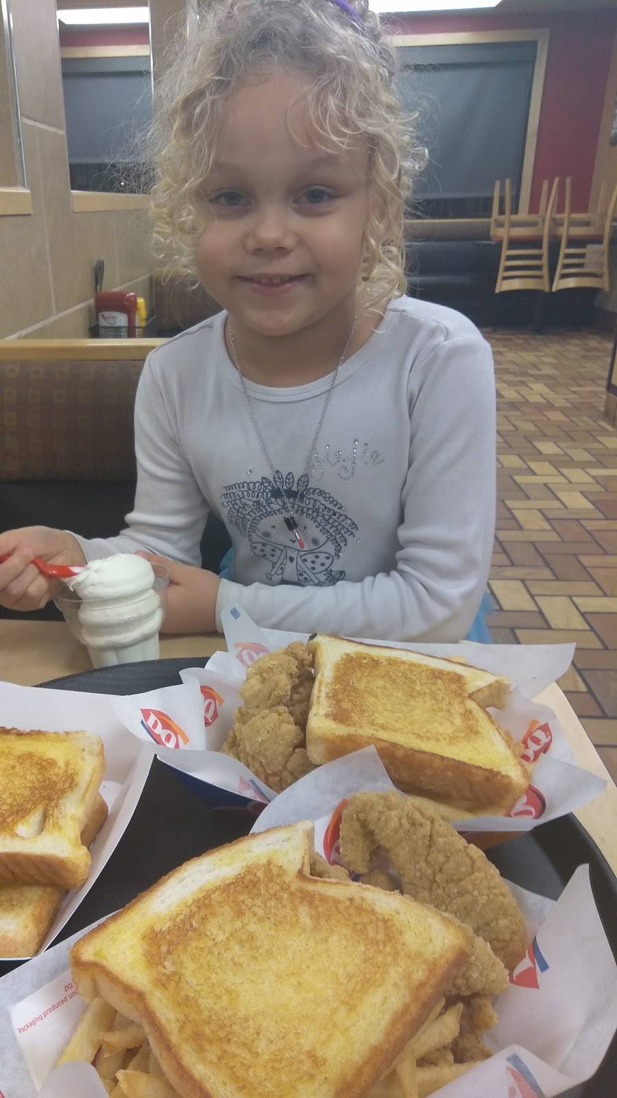 Dairy Queen Grill & Chill | restaurant | 606 W Broadway St, Lawrenceburg, KY 40342, USA | 5028399972 OR +1 502-839-9972