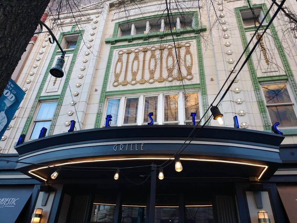 The Majestic Grille | restaurant | 145 S Main St, Memphis, TN 38103, USA | 9015228555 OR +1 901-522-8555