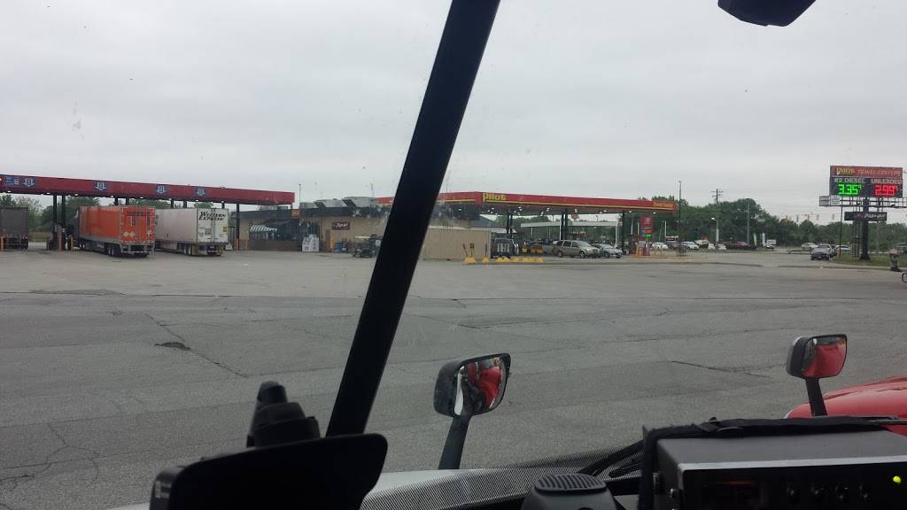 Pilot Travel Center | restaurant | 2640 N 600 W, Greenfield, IN 46140, USA | 3178941910 OR +1 317-894-1910