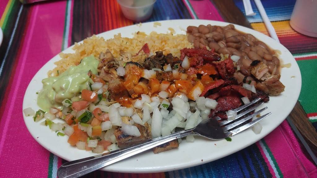 Tacos Lupita | restaurant | 194 River St, Haverhill, MA 01832, USA | 9783741839 OR +1 978-374-1839