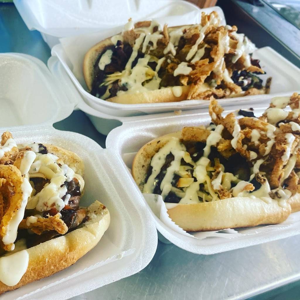 Philly Ts cheesesteak & Poboys | restaurant | 2705 Lee Blvd, Lehigh Acres, FL 33971, USA | 2392762614 OR +1 239-276-2614