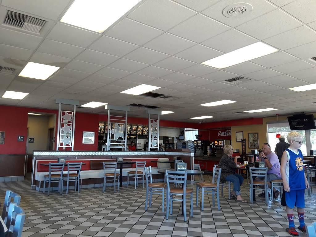 Carls Jr. | restaurant | 125 Gateway Dr, Dixon, CA 95620, USA | 7076781372 OR +1 707-678-1372