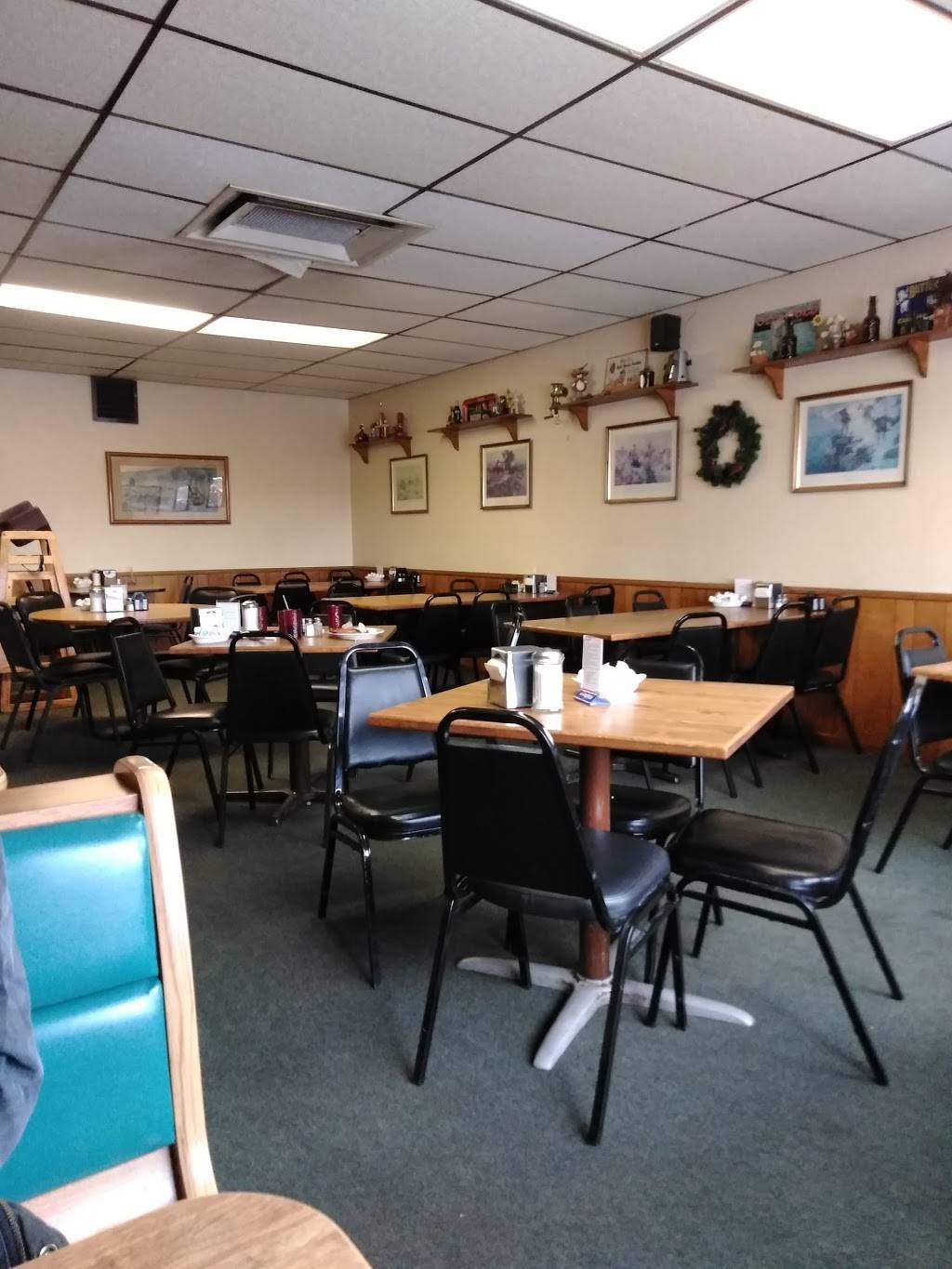 Red Ox Cafe | cafe | 16310 MN-65, Ham Lake, MN 55304, USA | 7634344340 OR +1 763-434-4340