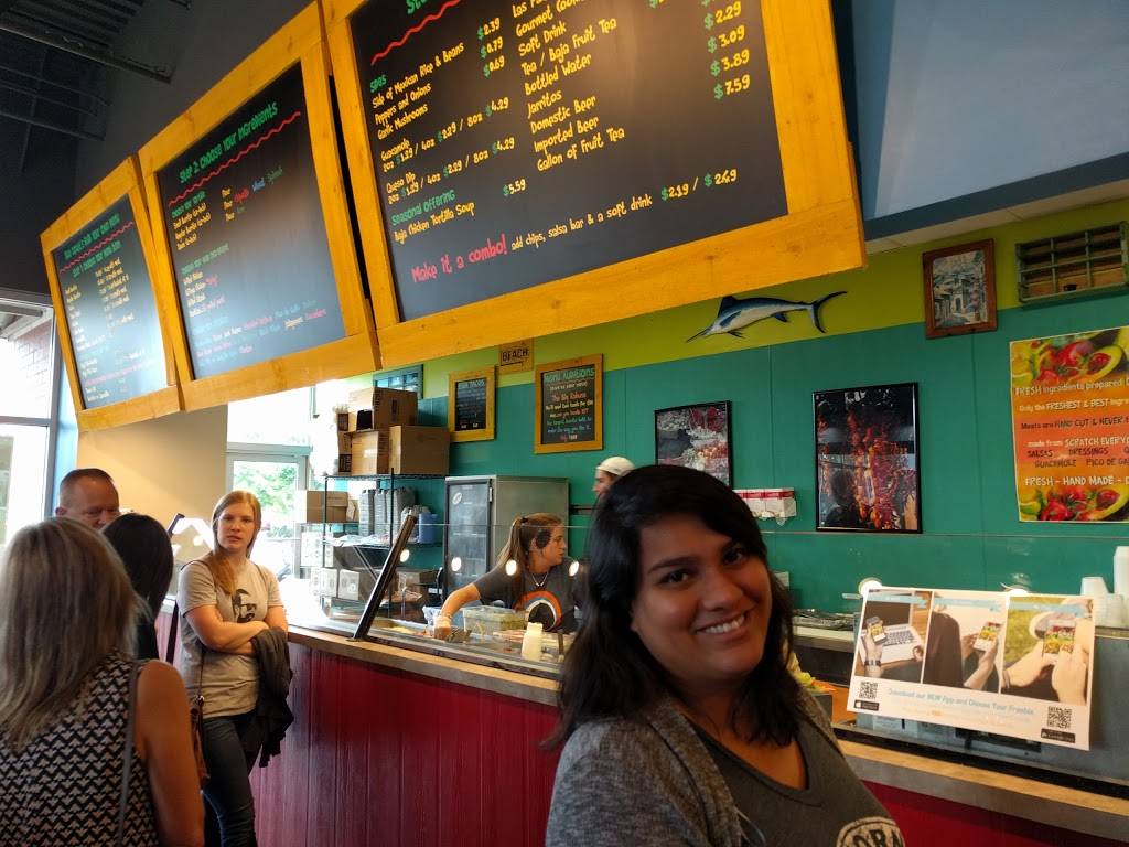 Blue Coast Burrito | restaurant | 112 Saundersville Rd, Hendersonville, TN 37075, USA | 6158243052 OR +1 615-824-3052