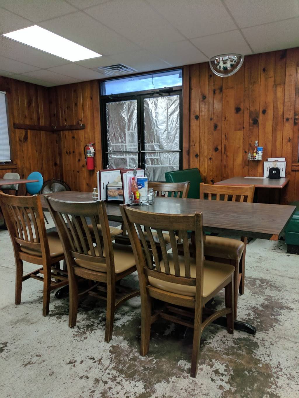 Dairy Hut | restaurant | 107 7th St, Obion, TN 38240, USA | 7316240700 OR +1 731-624-0700