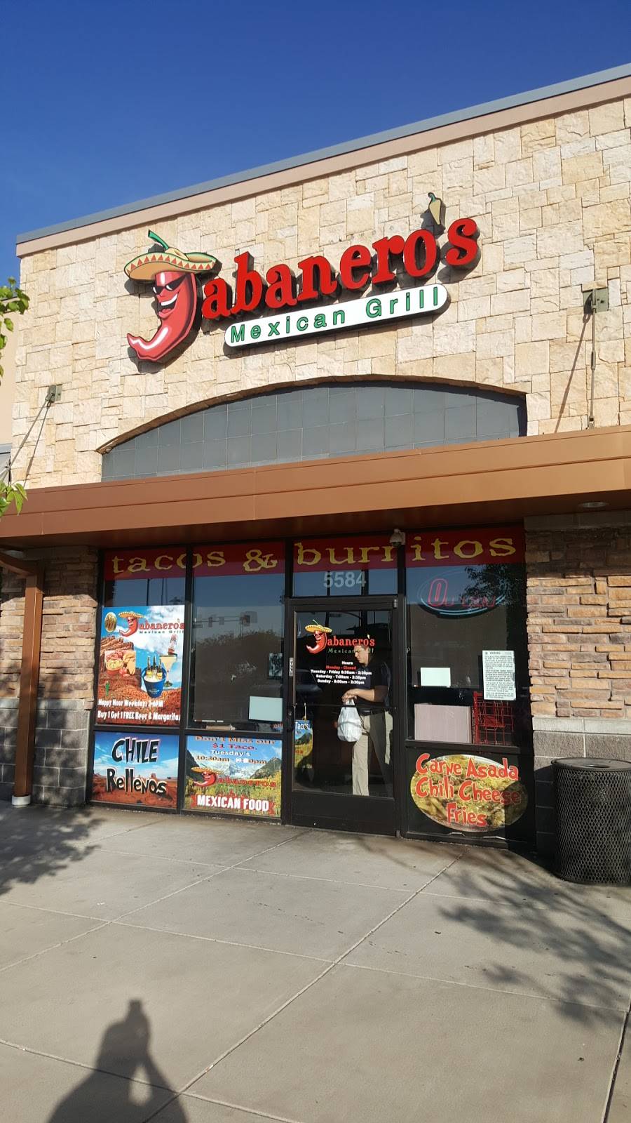 Jabaneros Mexican Grill | restaurant | 5584 S Parker Rd, Aurora, CO 80015, USA | 3034000235 OR +1 303-400-0235