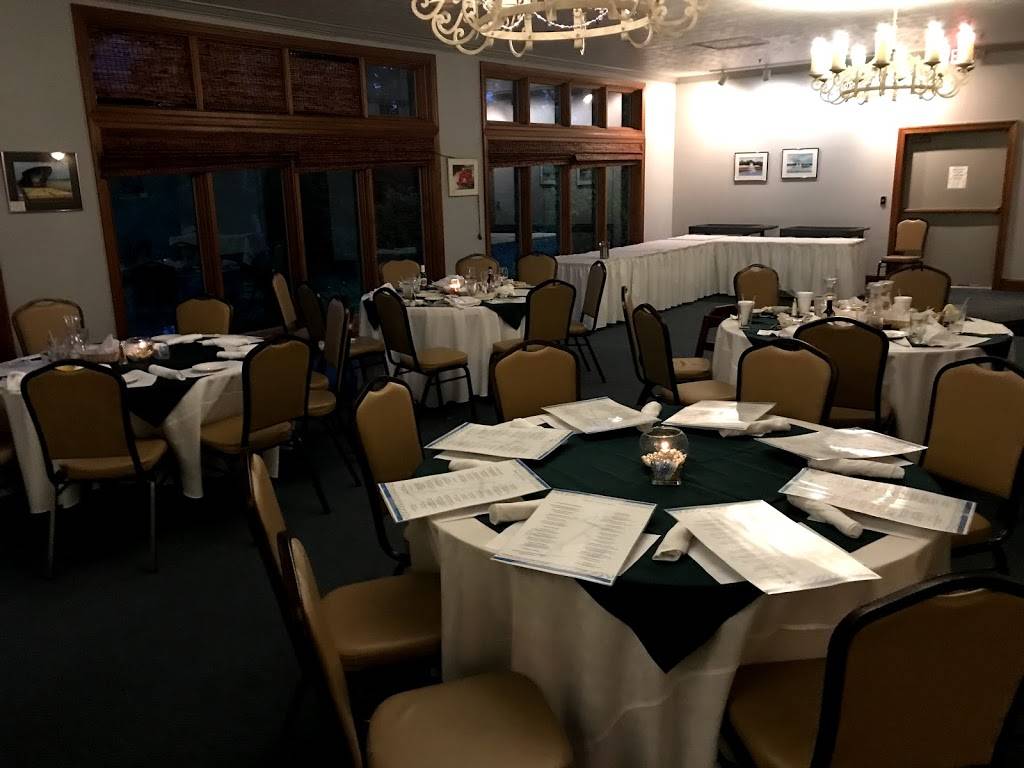 Angela’s on the River | restaurant | 2 6th Ave, St Albans, WV 25177, USA | 3047222244 OR +1 304-722-2244