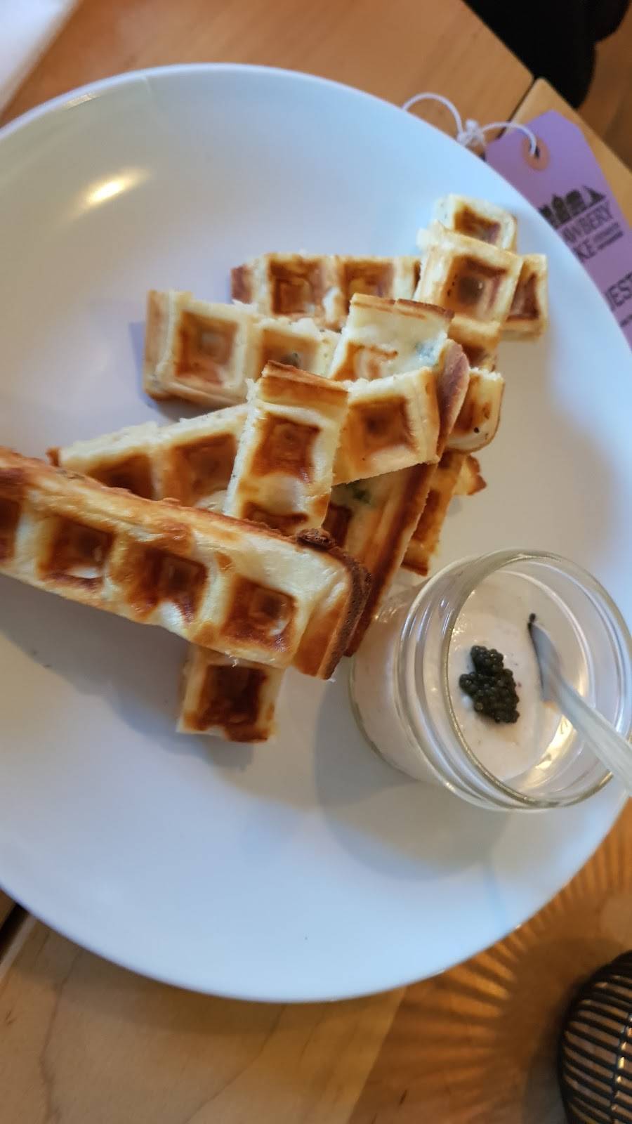 Mr Kims | restaurant | 107 State Street, Portsmouth, NH 03801, USA | 6033736000 OR +1 603-373-6000