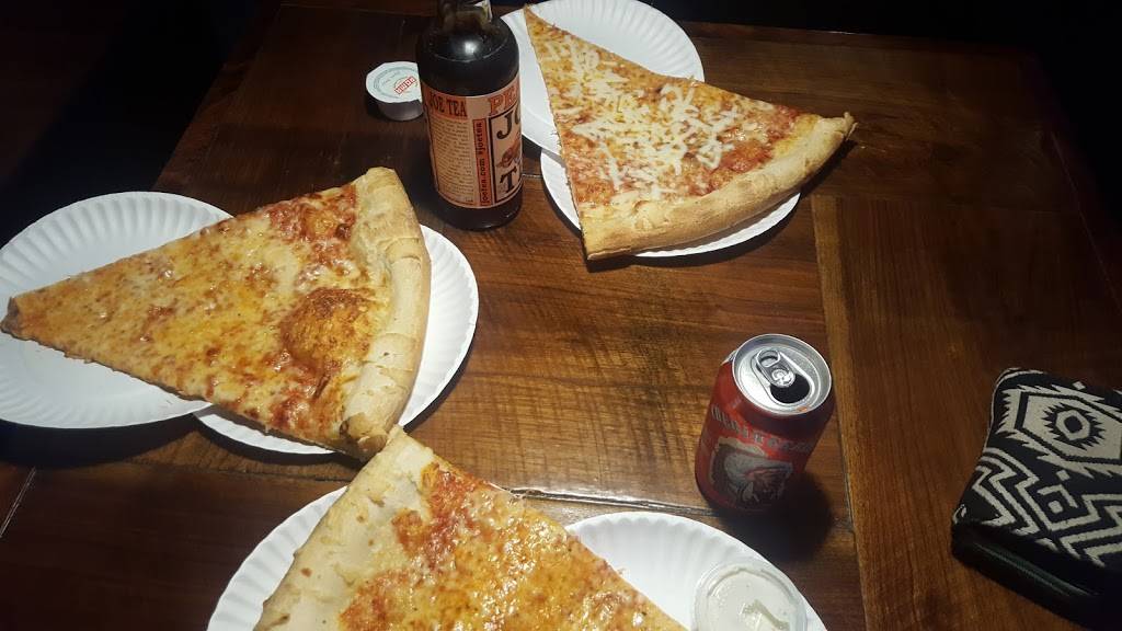 Benny Fierros | meal takeaway | 1906 E Carson St, Pittsburgh, PA 15203, USA | 4127096077 OR +1 412-709-6077