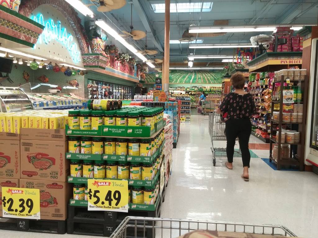 Vallarta Supermarkets | bakery | 23449 Lyons Ave, Valencia, CA 91355, USA | 6612601110 OR +1 661-260-1110