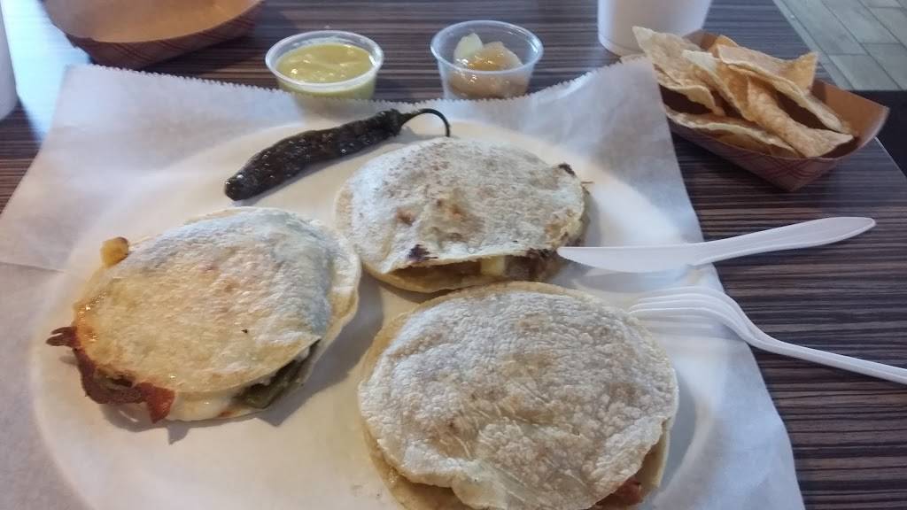 Gordillas | restaurant | 3759 W 26th St, Chicago, IL 60623, USA | 7738231499 OR +1 773-823-1499