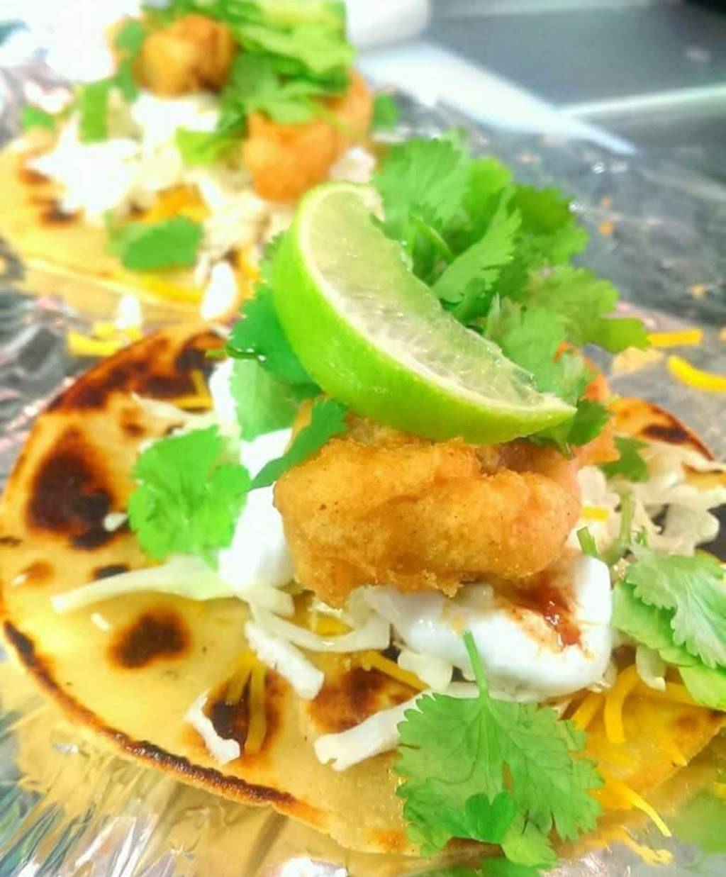 Hotdog Man | restaurant | 500 Stewart Cir, Washington, MO 63090, USA | 3142650688 OR +1 314-265-0688