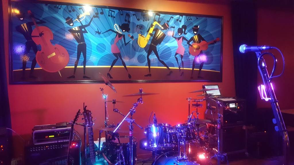 The Thirsty Butler | restaurant | 1585 Wyandotte St E, Windsor, ON N9A 3L3, Canada | 5199152216 OR +1 519-915-2216