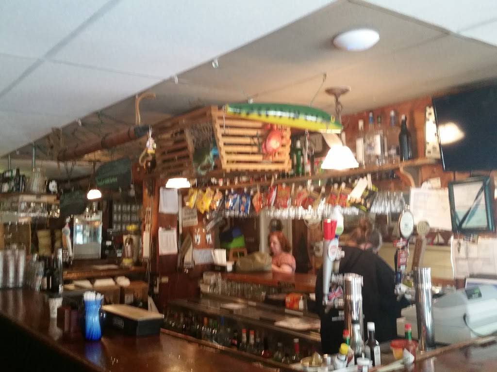 Ivoryton Tavern and Cafe | restaurant | 8 Summitt Street, Ivoryton, CT 06442, USA | 8607671449 OR +1 860-767-1449