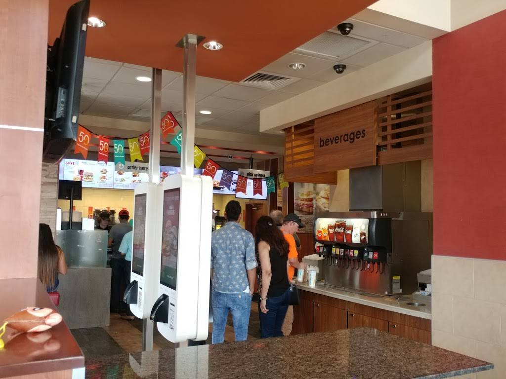 McDonalds | cafe | 243 Woodlawn Rd W, Guelph, ON N1H 7L6, Canada | 5198260507 OR +1 519-826-0507