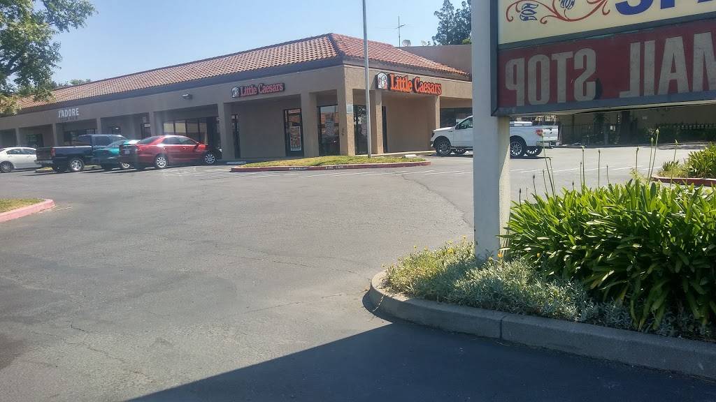 Little Caesars Pizza | meal takeaway | 3901 Madison Ave, North Highlands, CA 95660, USA | 9163314444 OR +1 916-331-4444