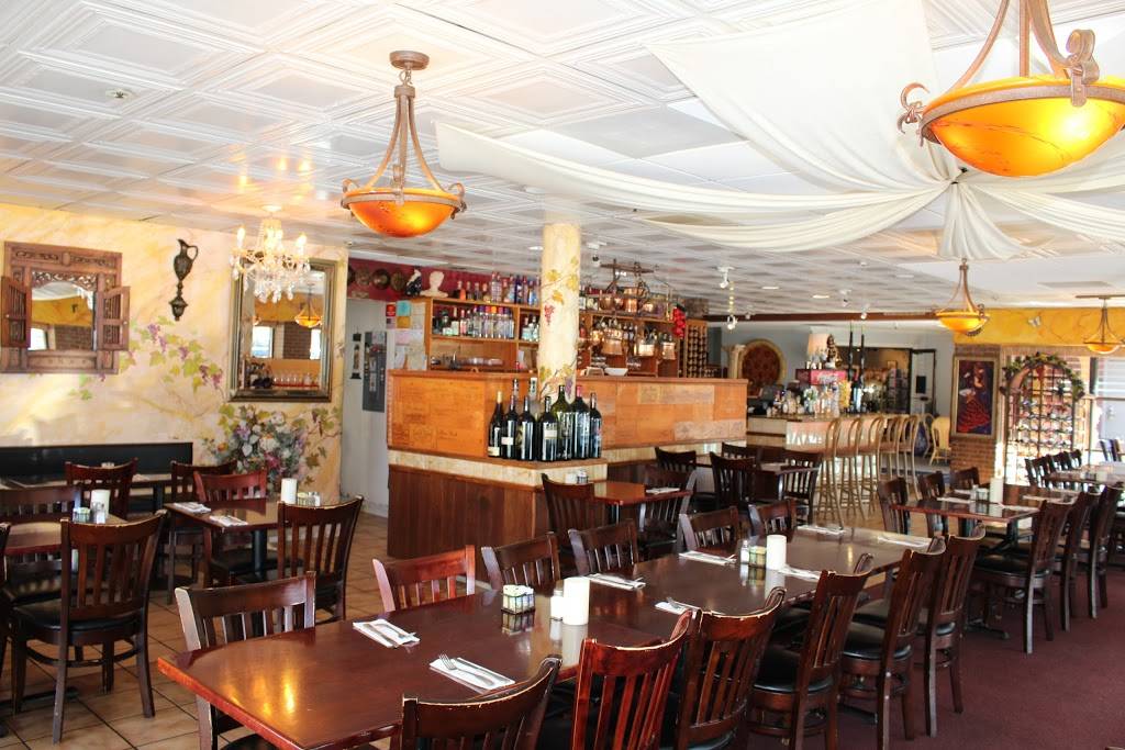 International Cuisine | restaurant | 620 Lighthouse Ave # 220, Pacific Grove, CA 93950, USA | 8313759999 OR +1 831-375-9999