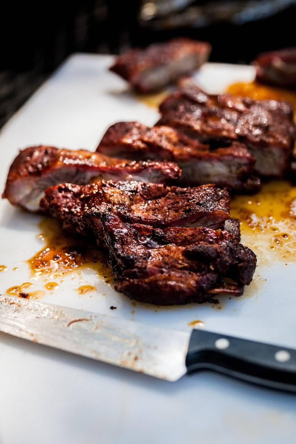 Blue Dog BBQ Company | restaurant | 1300 Bank St, Baltimore, MD 21231, USA | 6672051804 OR +1 667-205-1804