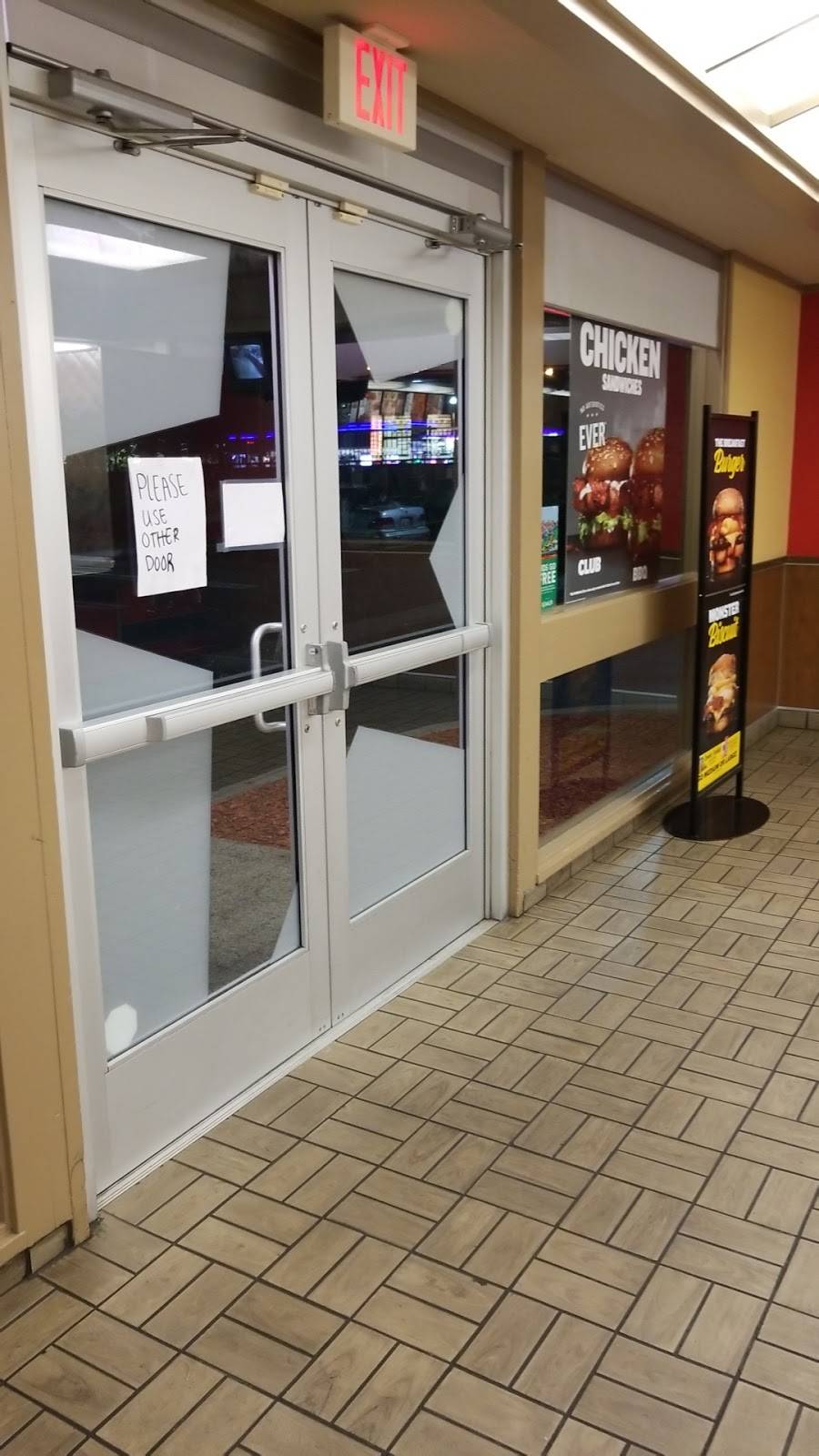 Carls Jr. | restaurant | 5786 E Los Angeles Ave, Simi Valley, CA 93063, USA | 8055811162 OR +1 805-581-1162