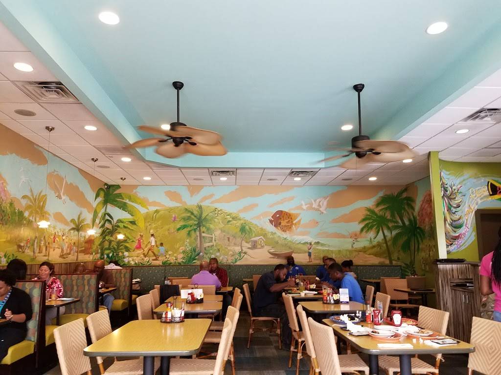 Carenas Jamaican Grille | restaurant | 7102 Midlothian Turnpike, Richmond, VA 23225, USA | 8044225375 OR +1 804-422-5375