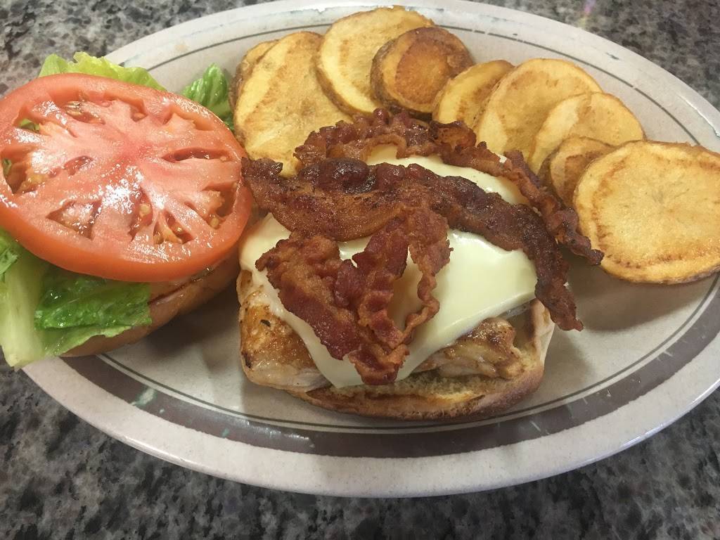 Gus Mt. Clemens Coney Island | restaurant | 55 N Main St, Mt Clemens, MI 48043, USA | 5864636750 OR +1 586-463-6750