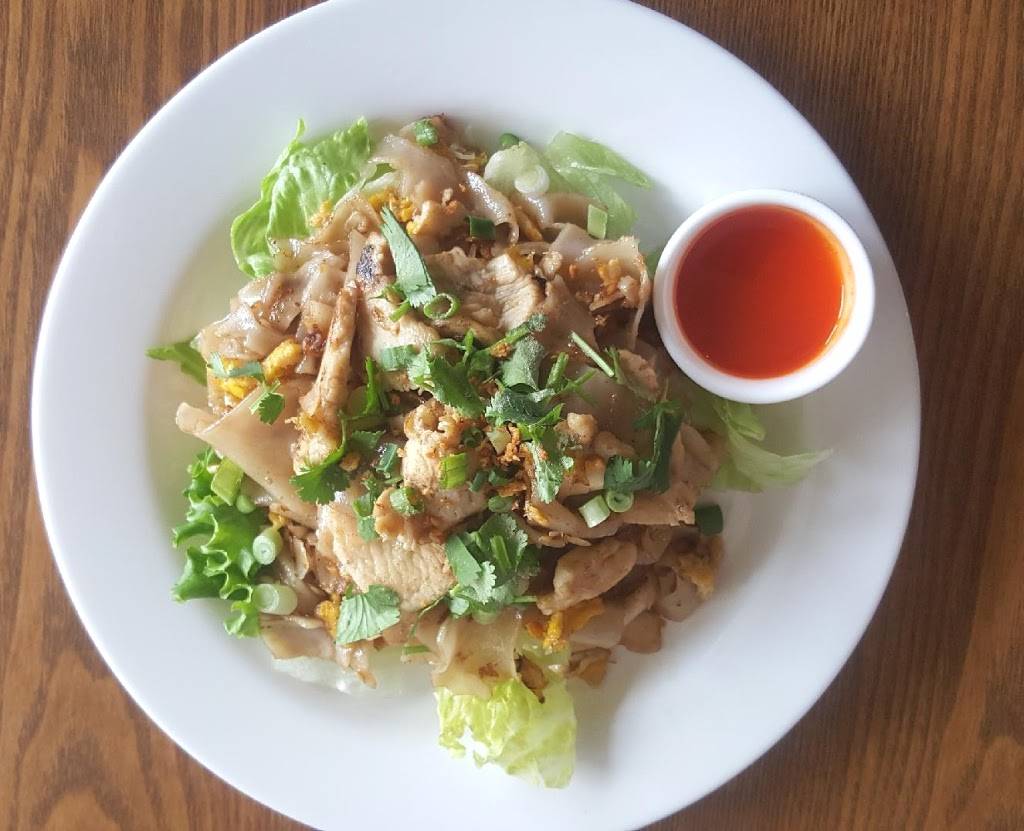 Thai Kitchen | restaurant | 5653 Stone Rd, Centreville, VA 20120, USA | 5716555963 OR +1 571-655-5963