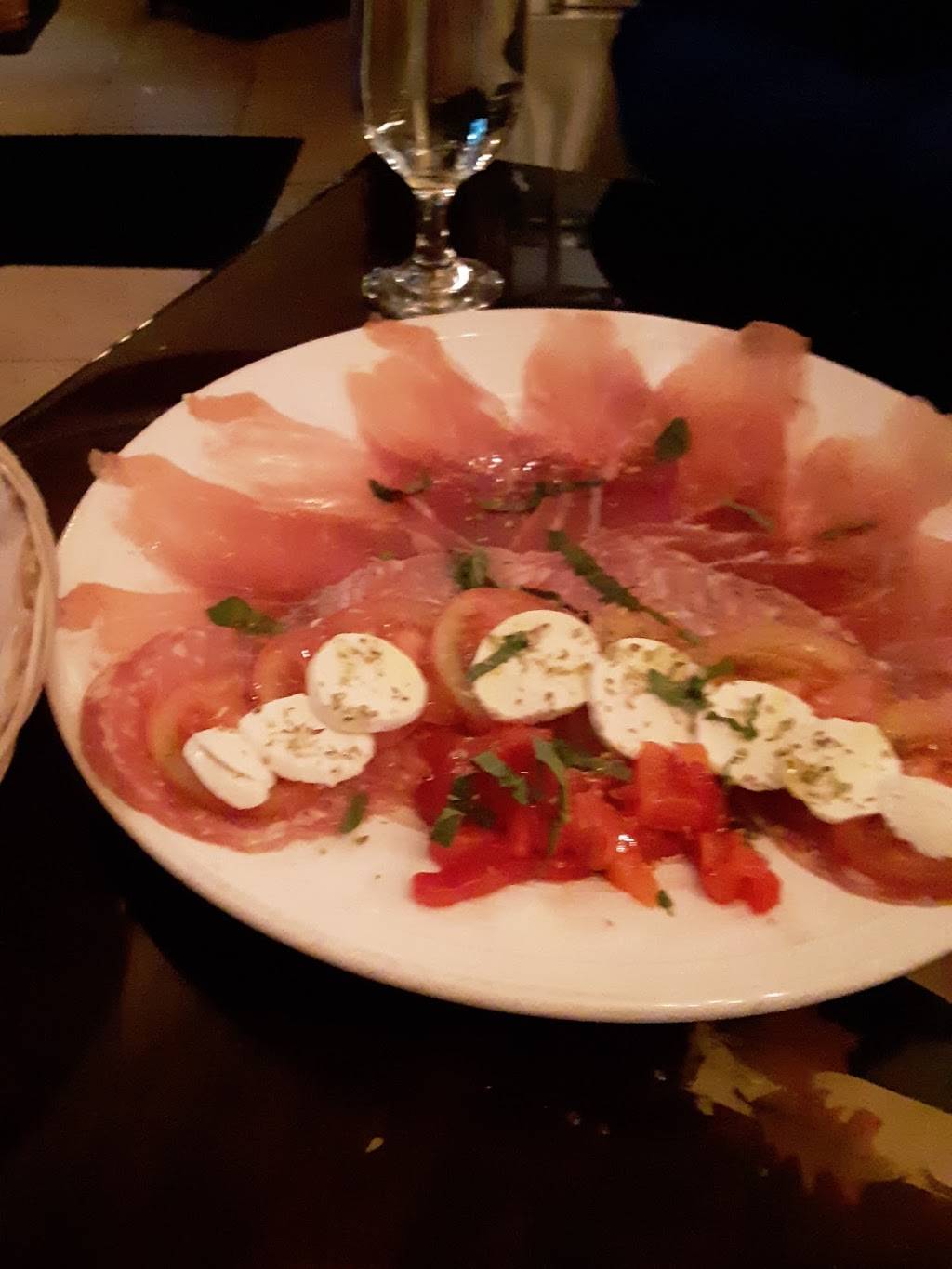 DParma Restaurant | restaurant | 288 Broadway, Revere, MA 02151, USA | 7812862828 OR +1 781-286-2828