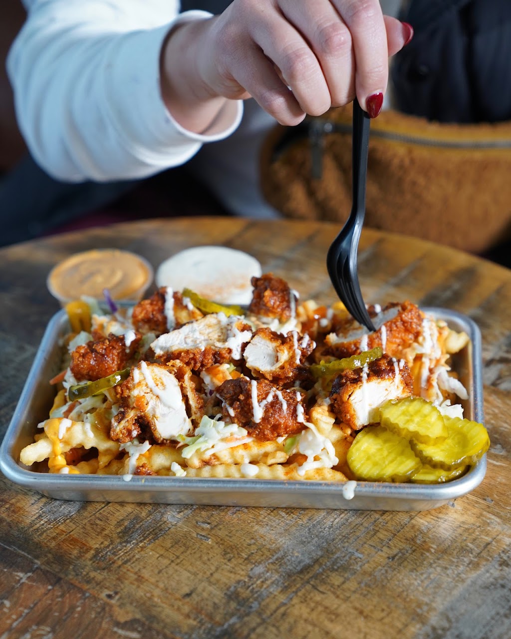 Holy Cluck | restaurant | 15010 W Warren Ave, Dearborn, MI 48126, USA | 3136991272 OR +1 313-699-1272