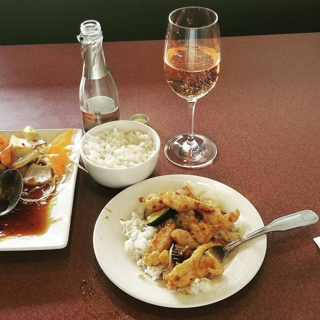 Ching Asian Bistro | restaurant | 188 Front St #104, Franklin, TN 37064, USA | 6155959780 OR +1 615-595-9780