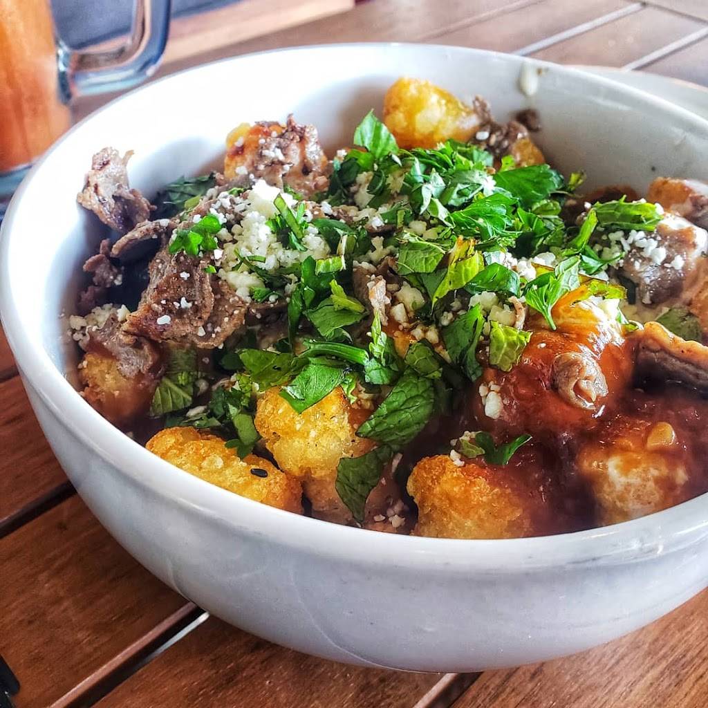 LP - Street Food | restaurant | 302 3rd Ave SW, Cedar Rapids, IA 52404, USA | 3193644042 OR +1 319-364-4042