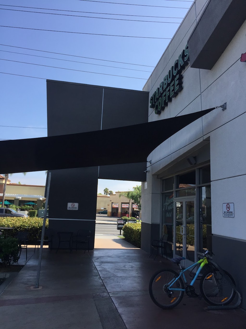 Starbucks | cafe | 2300 Harbor Blvd, Costa Mesa, CA 92626, USA | 9495741881 OR +1 949-574-1881
